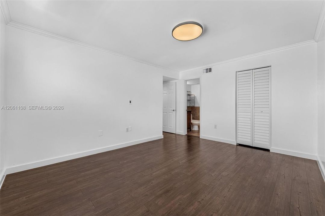 В аренду: $2,500 (2 спален, 2 ванн, 1025 Квадратных фут)