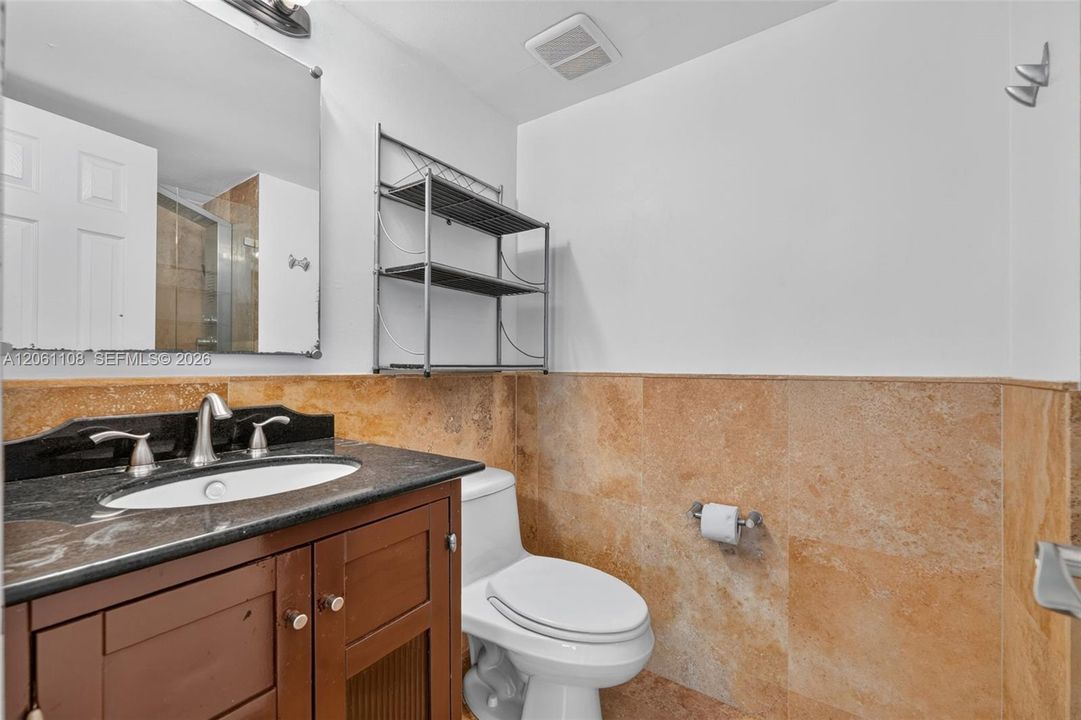 В аренду: $2,500 (2 спален, 2 ванн, 1025 Квадратных фут)