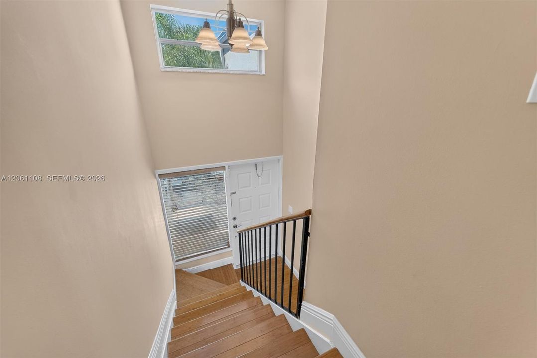 В аренду: $2,500 (2 спален, 2 ванн, 1025 Квадратных фут)