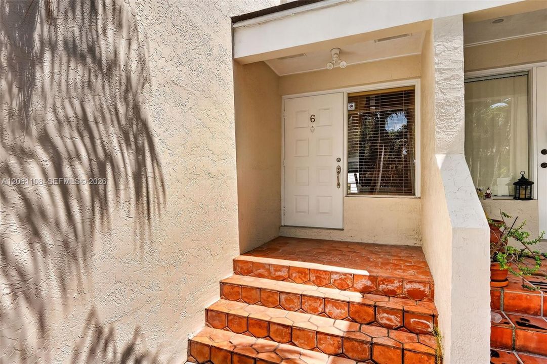 В аренду: $2,500 (2 спален, 2 ванн, 1025 Квадратных фут)
