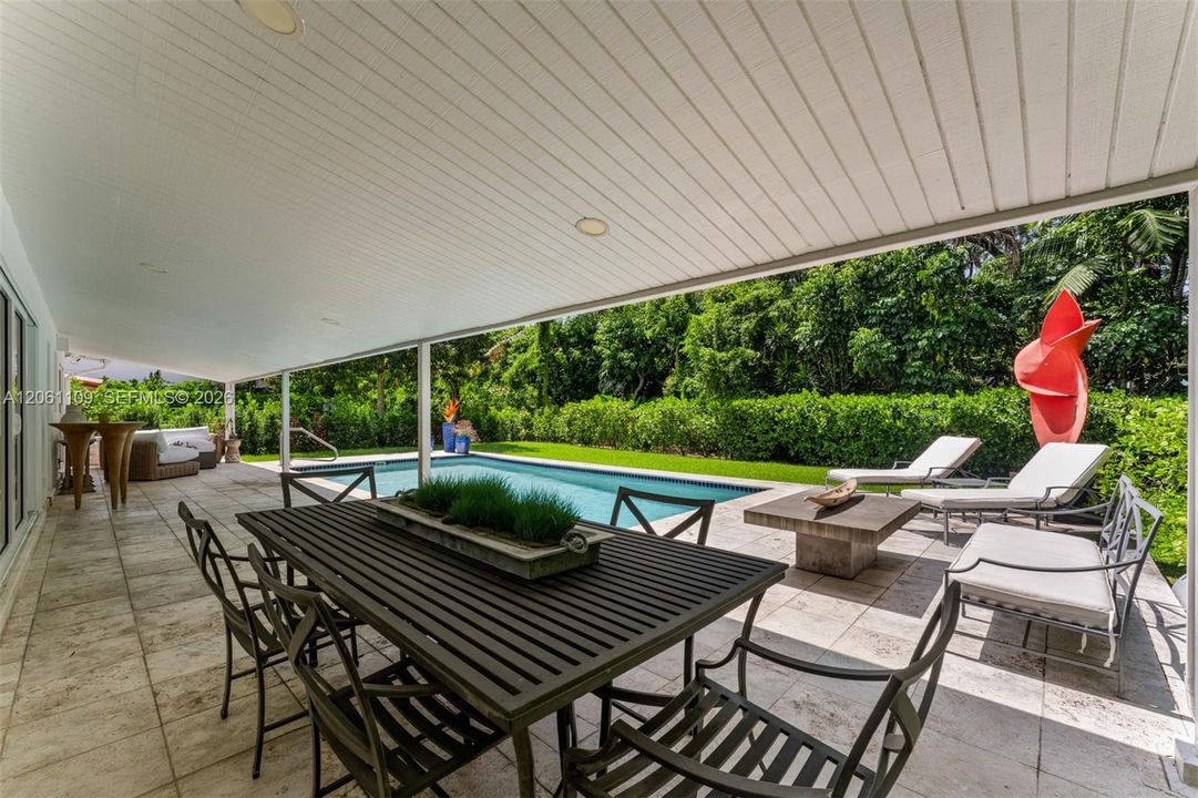For Sale: $2,750,000 (4 beds, 3 baths, 2123 Square Feet)
