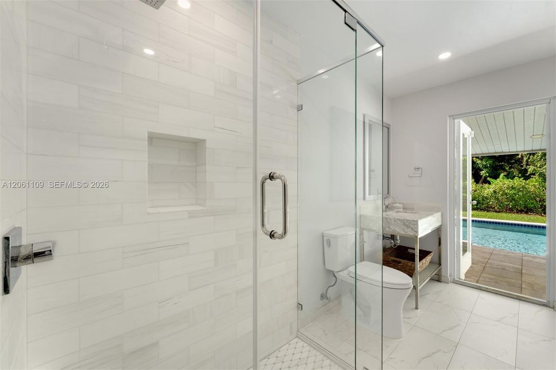 For Sale: $2,750,000 (4 beds, 3 baths, 2123 Square Feet)