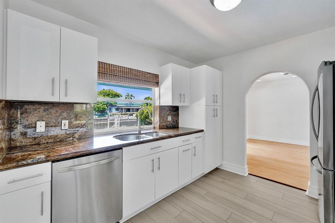 23 Kitchen