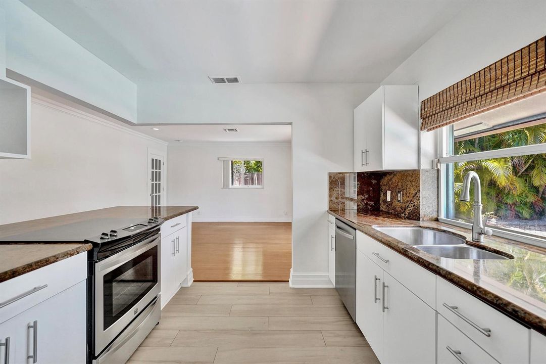22 Kitchen
