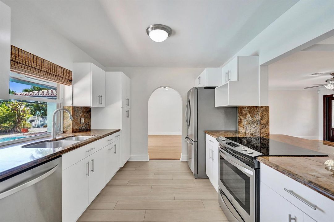 21 Kitchen