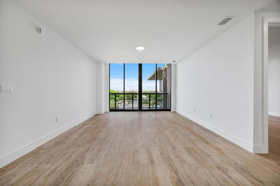 07-3034 Oak Ave #503_007