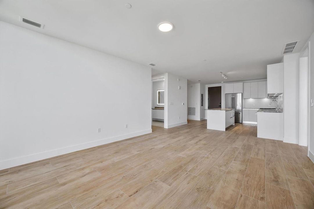 08-3034 Oak Ave #503_008