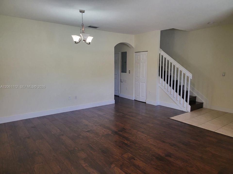 В аренду: $2,945 (3 спален, 2 ванн, 1505 Квадратных фут)