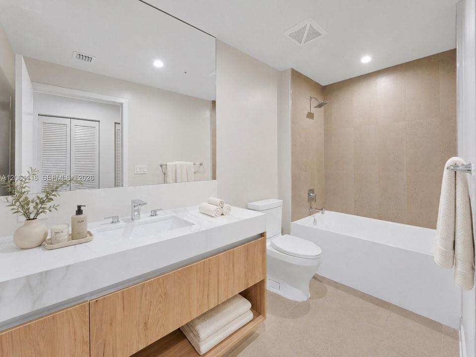 En Venta: $675,000 (2 camas, 2 baños, 754 Pies cuadrados)