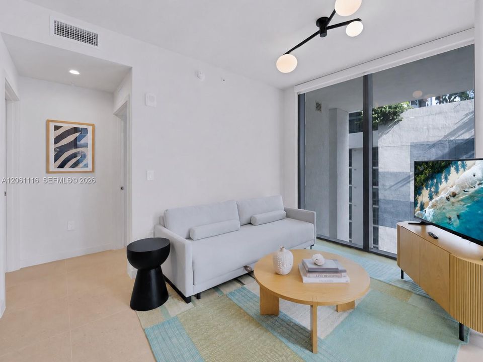 En Venta: $675,000 (2 camas, 2 baños, 754 Pies cuadrados)