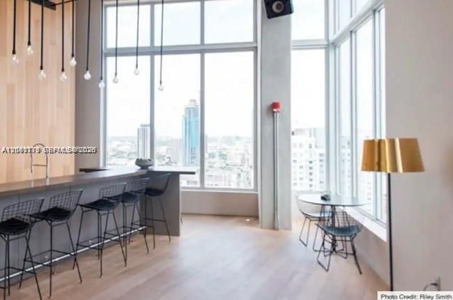 В аренду: $3,299 (2 спален, 2 ванн, 791 Квадратных фут)