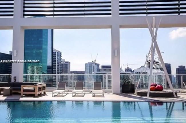 В аренду: $3,299 (2 спален, 2 ванн, 791 Квадратных фут)