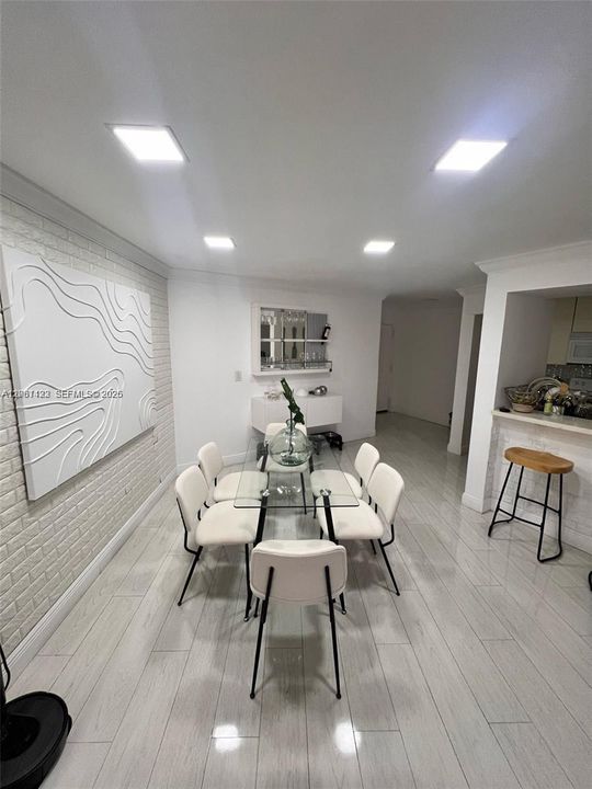 В аренду: $2,350 (2 спален, 2 ванн, 960 Квадратных фут)