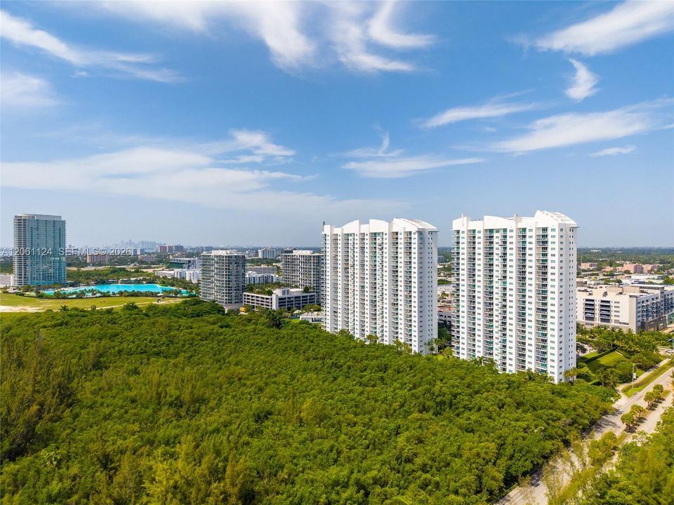 На продажу: $435,000 (2 спален, 2 ванн, 1603 Квадратных фут)