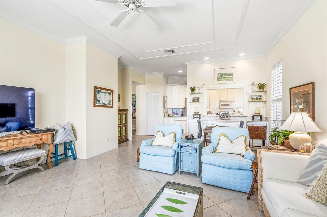 4685 St James Avenue-77