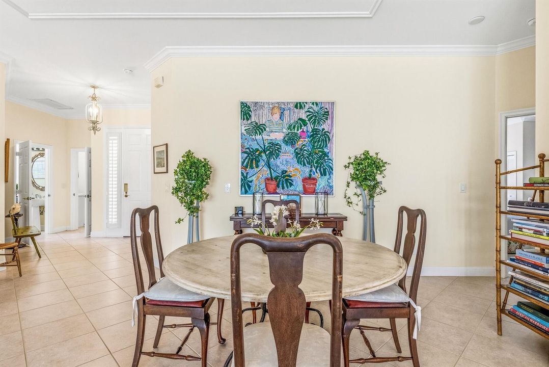 4685 St James Avenue-117