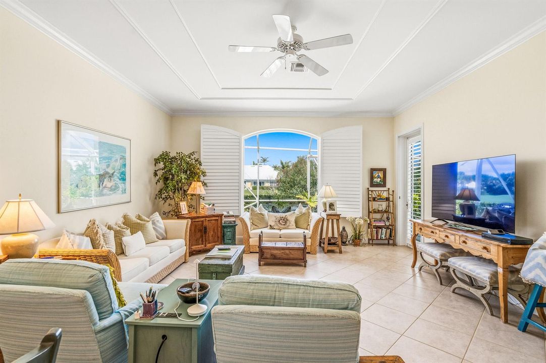 4685 St James Avenue-56