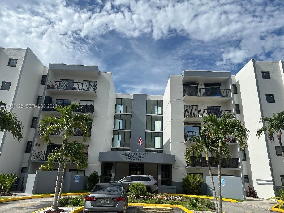 En Venta: $245,000 (2 camas, 2 baños, 796 Pies cuadrados)