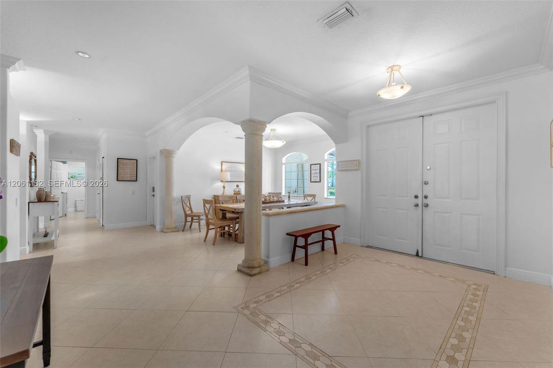 For Sale: $3,295,000 (6 beds, 5 baths, 5417 Square Feet)