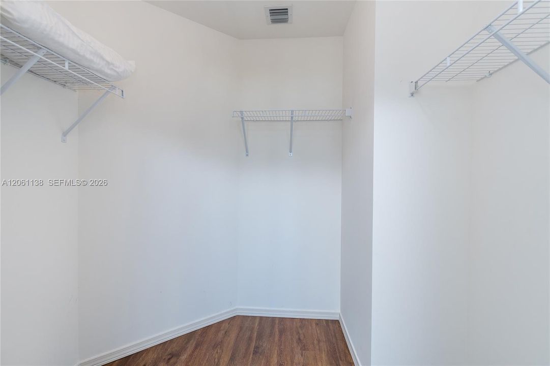 En Renta: $4,000 (2 camas, 2 baños, 1077 Pies cuadrados)