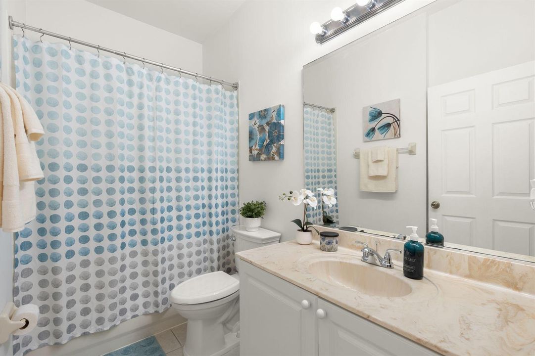 2nd Bathroom