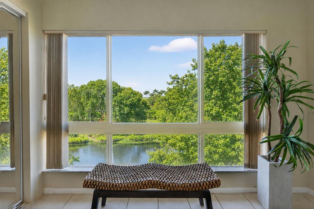 Sunroom Lakeview