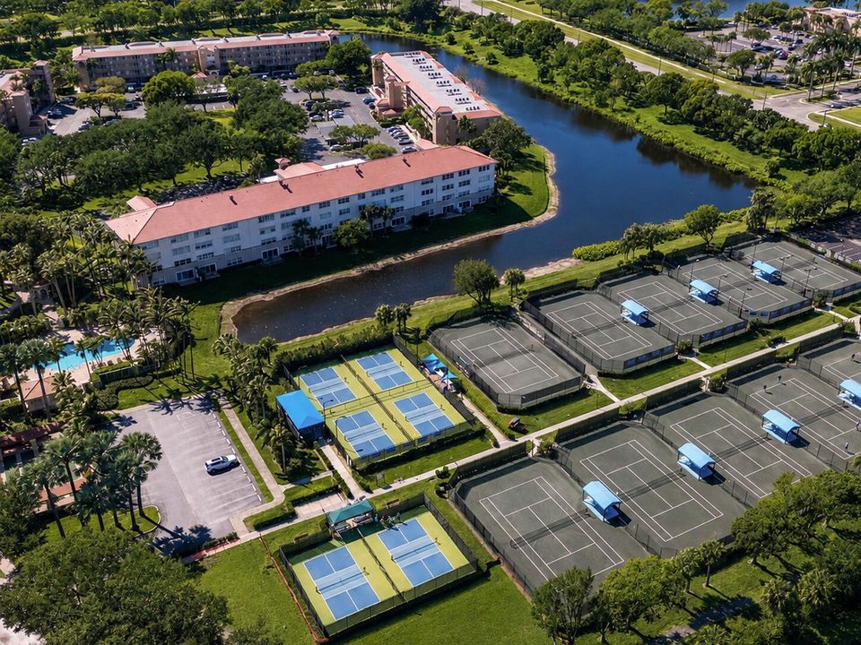 Satellite Court Area