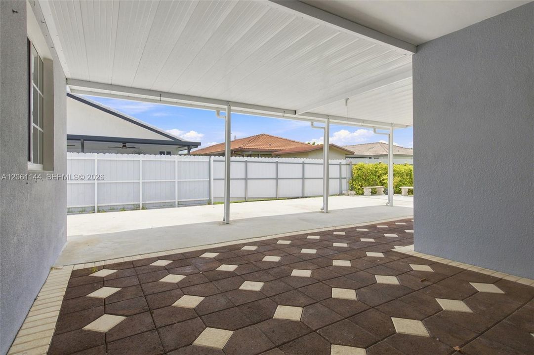 En Venta: $724,999 (3 camas, 2 baños, 1650 Pies cuadrados)