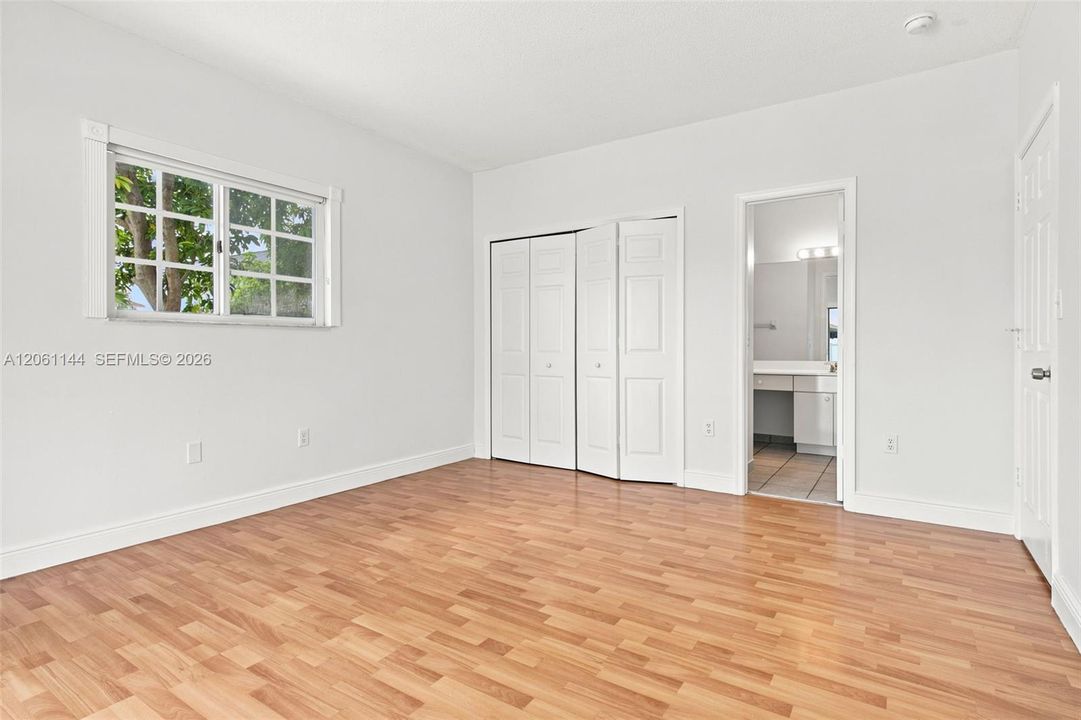 En Venta: $724,999 (3 camas, 2 baños, 1650 Pies cuadrados)