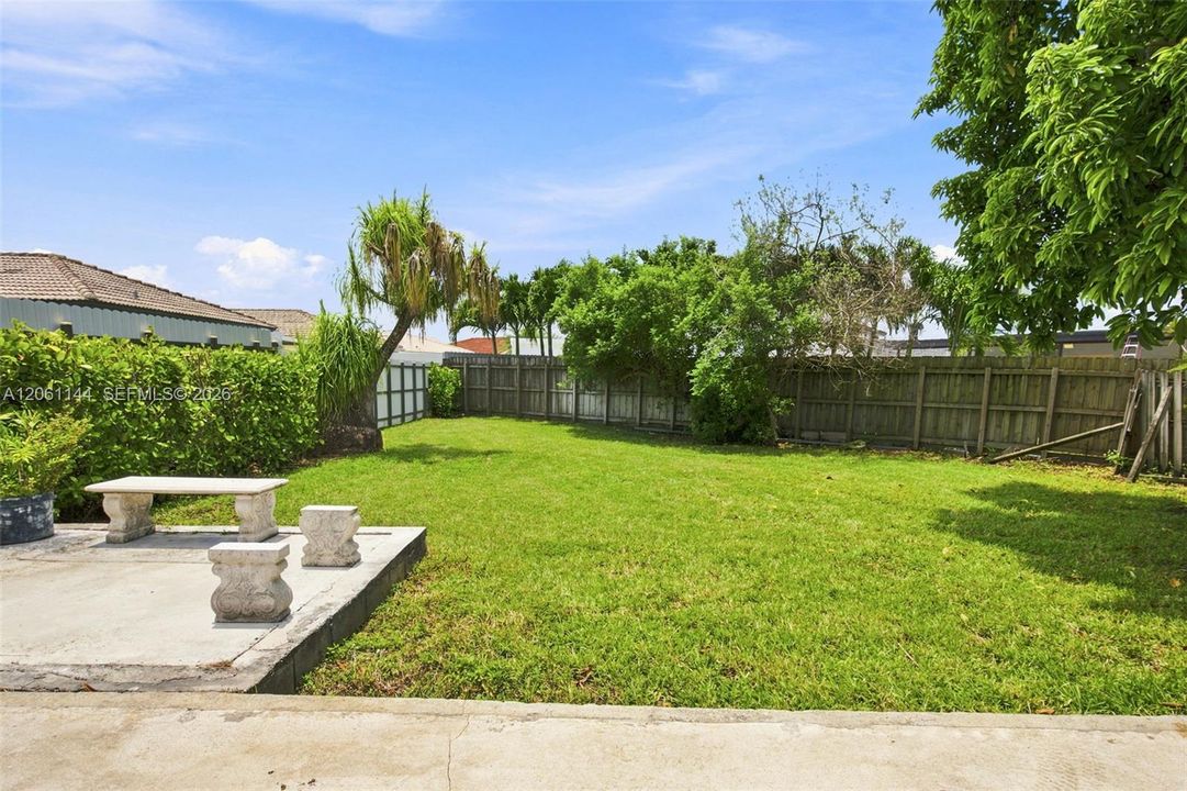En Venta: $724,999 (3 camas, 2 baños, 1650 Pies cuadrados)