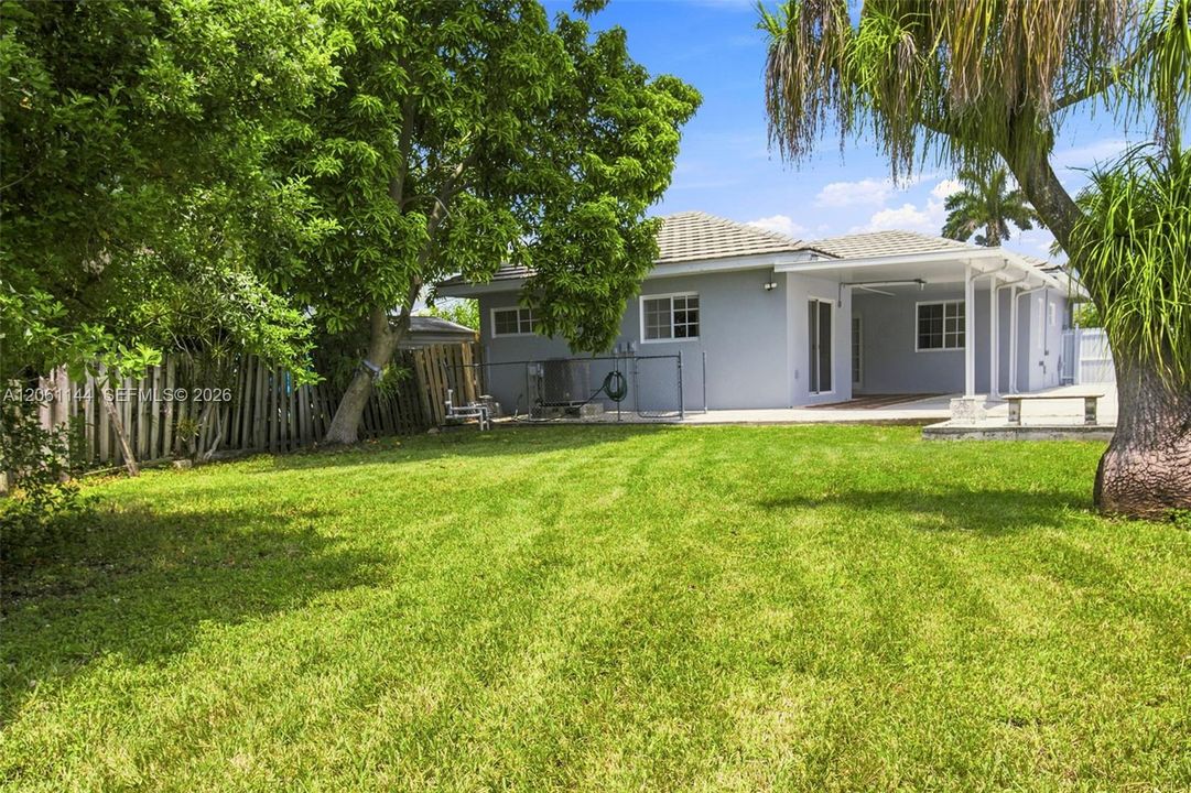En Venta: $724,999 (3 camas, 2 baños, 1650 Pies cuadrados)