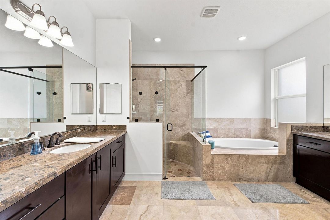 11883 NW 79th Ct _049