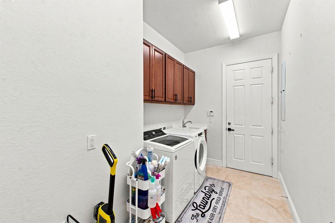 11883 NW 79th Ct _042