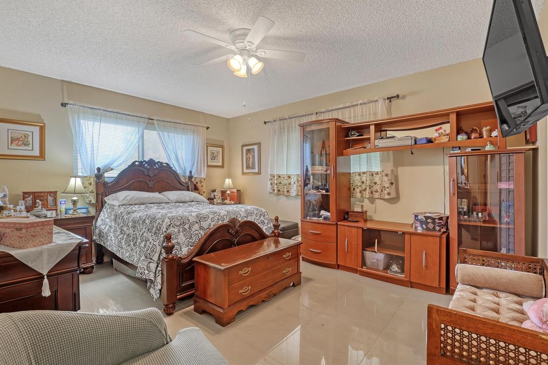 2886 Fernley #5 (20)
