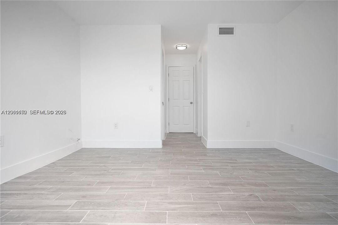 На продажу: $375,000 (2 спален, 2 ванн, 1056 Квадратных фут)