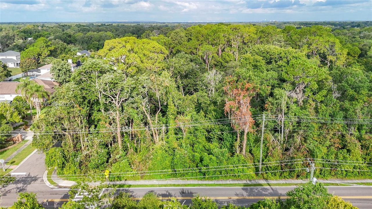 For Sale: $525,000 (1.01 acres)