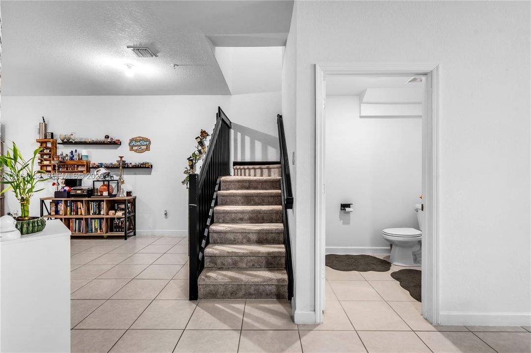 En Venta: $630,000 (3 camas, 2 baños, 1756 Pies cuadrados)