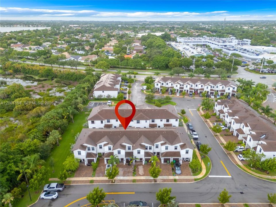 En Venta: $630,000 (3 camas, 2 baños, 1756 Pies cuadrados)