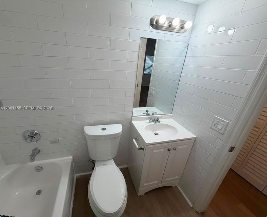 В аренду: $1,995 (2 спален, 2 ванн, 0 Квадратных фут)