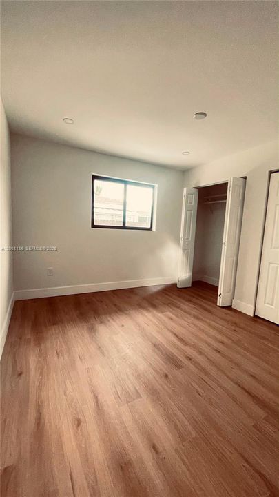 В аренду: $4,000 (6 спален, 4 ванн, 2969 Квадратных фут)