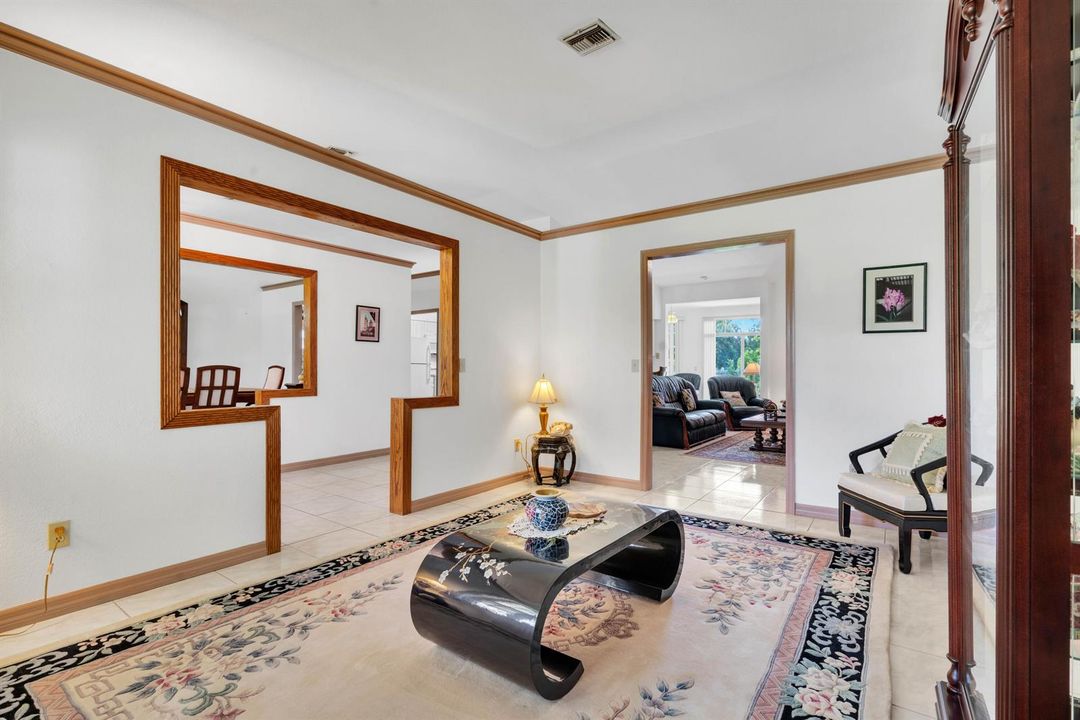 420 18TH AVE NE-8
