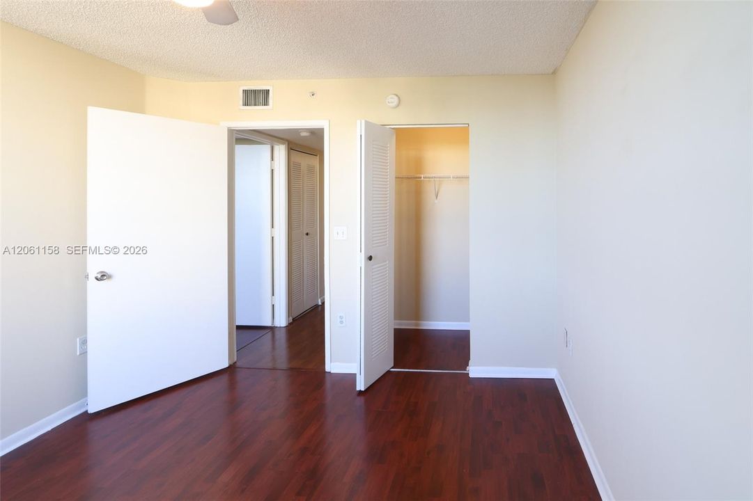 В аренду: $3,200 (3 спален, 2 ванн, 1447 Квадратных фут)