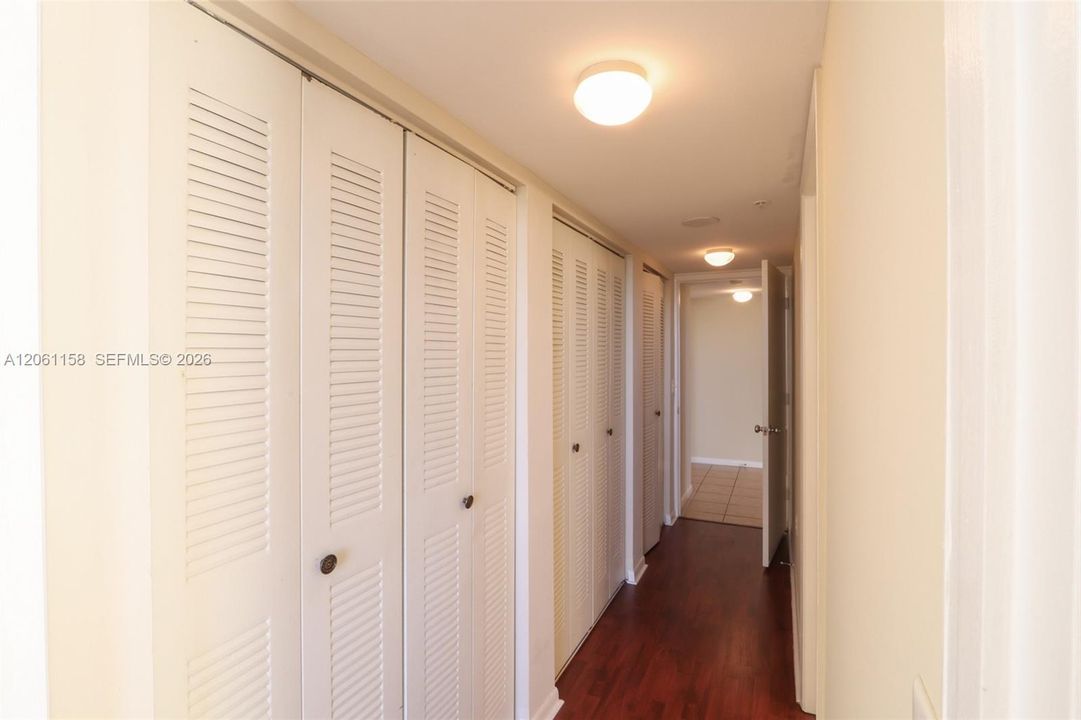 В аренду: $3,200 (3 спален, 2 ванн, 1447 Квадратных фут)