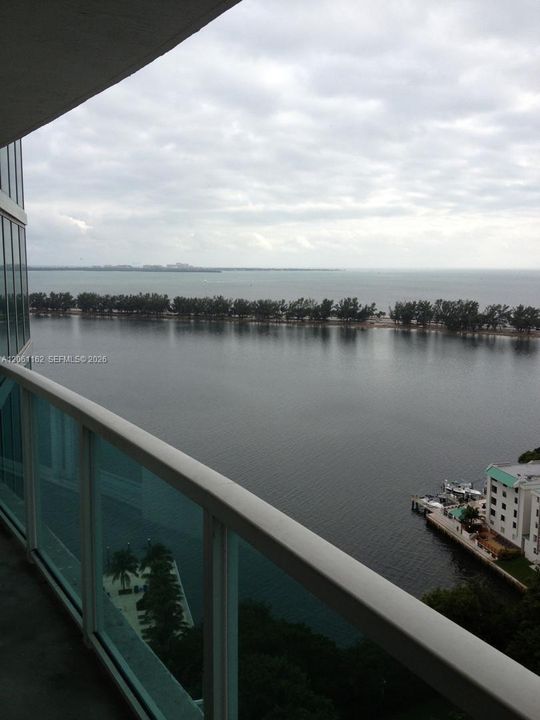 For Rent: $3,100 (1 beds, 1 baths, 791 Square Feet)