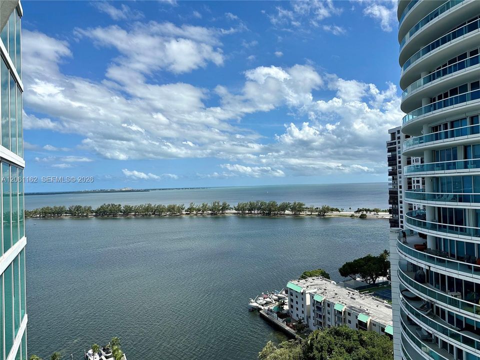 For Rent: $3,100 (1 beds, 1 baths, 791 Square Feet)