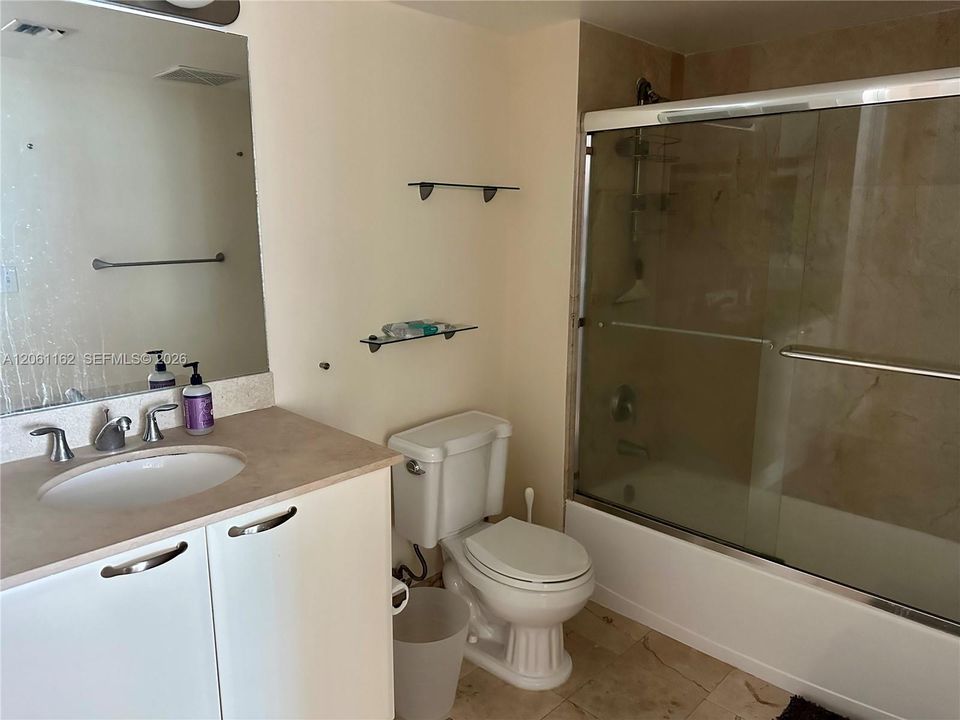 For Rent: $3,100 (1 beds, 1 baths, 791 Square Feet)