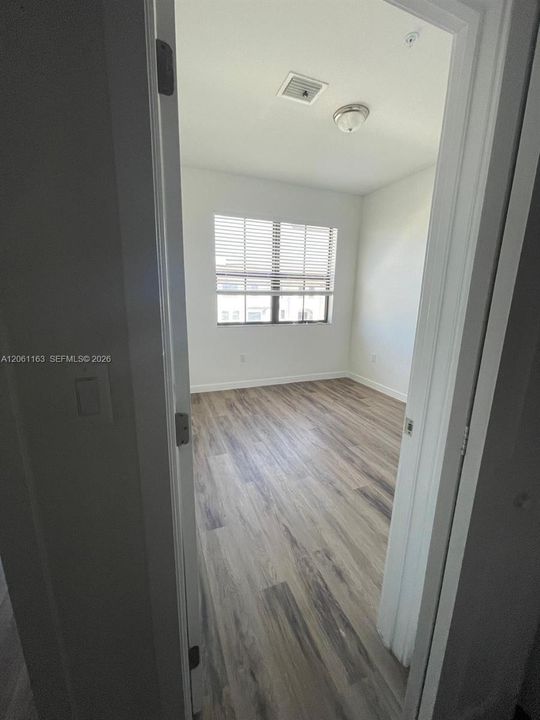 В аренду: $2,700 (3 спален, 2 ванн, 1481 Квадратных фут)