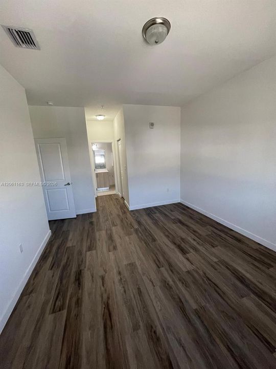 В аренду: $2,700 (3 спален, 2 ванн, 1481 Квадратных фут)