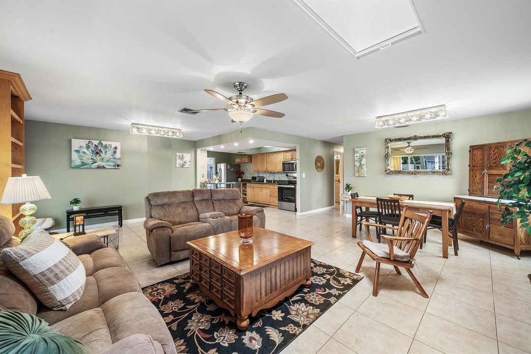Living/Dining Area