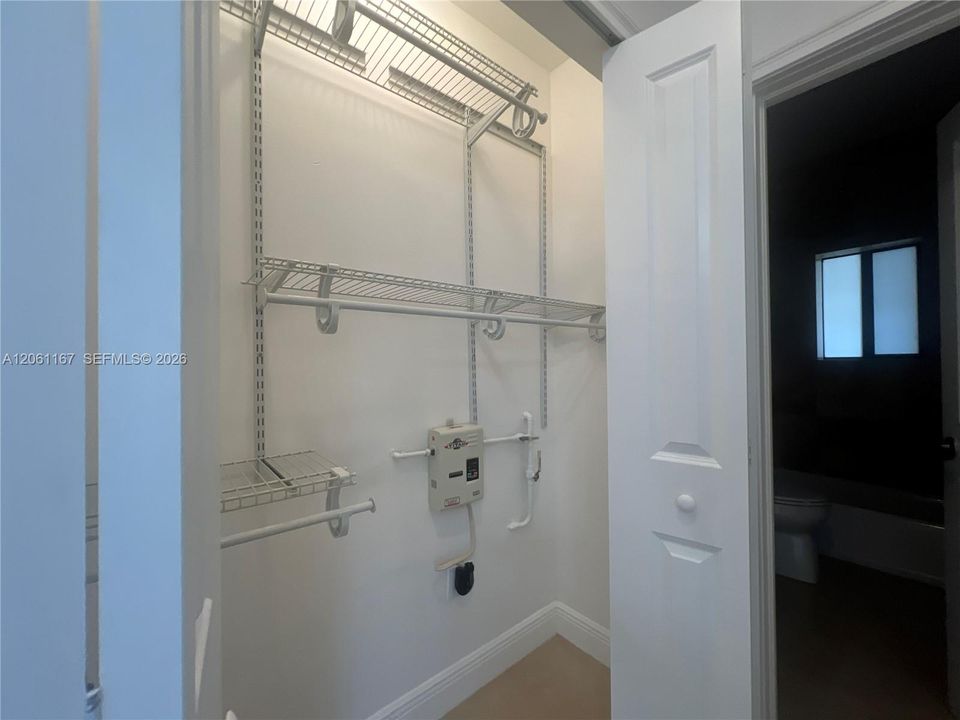 В аренду: $1,900 (1 спален, 1 ванн, 690 Квадратных фут)